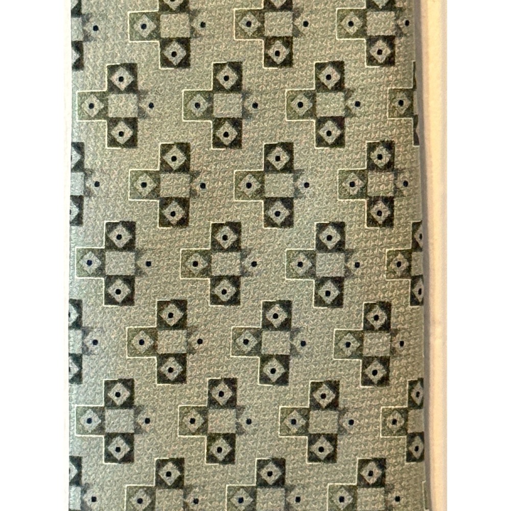 Lord & Taylor Mens Silk Necktie Sage Green Geometric Medallion Print Made in USA